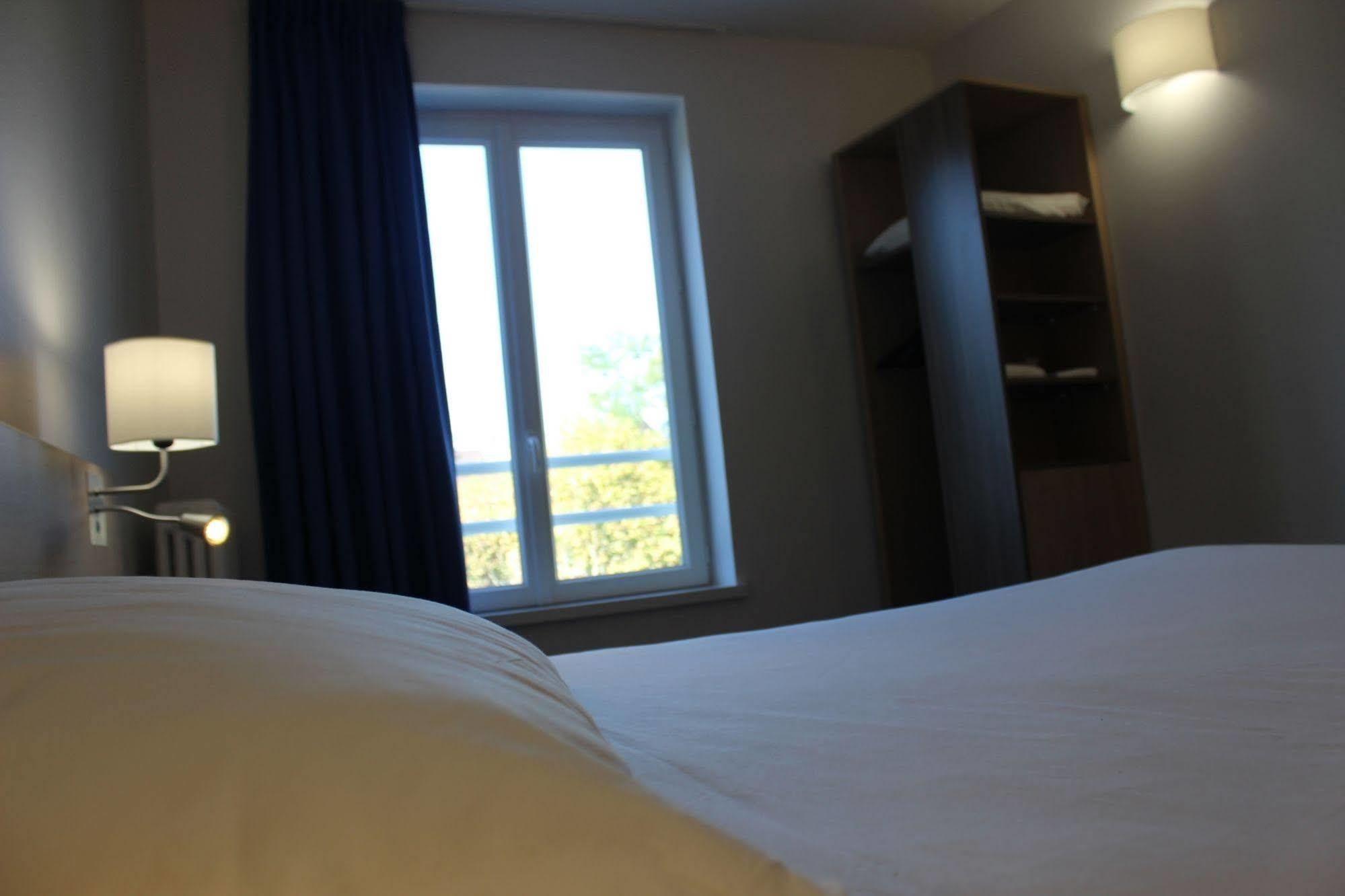 Brit Hotel Macon Centre Gare Exterior photo